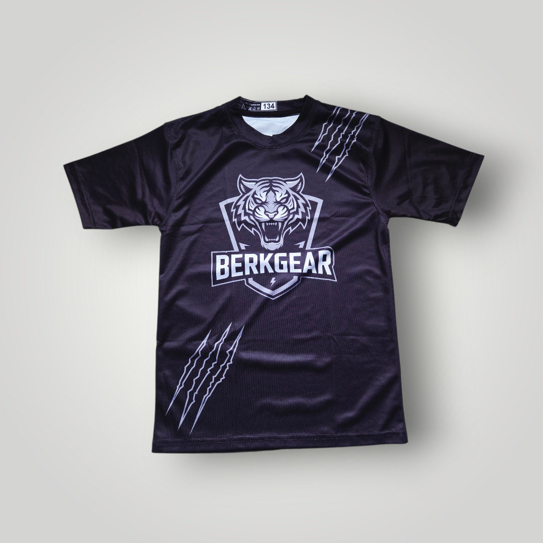 De 'Silver Claw' Performance Tee - Zwart met Zilveren Tijger & Claw Marks | BERKGEAR